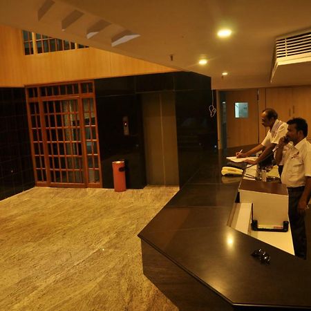 Krishna Residency Hotel Vijayawada Ngoại thất bức ảnh