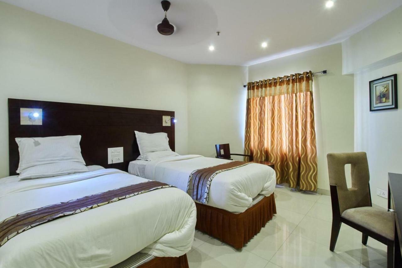 Krishna Residency Hotel Vijayawada Ngoại thất bức ảnh